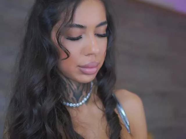 KiaraMoreno on BongaCams