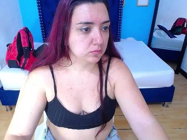 kinky-redhead18 on BongaCams 