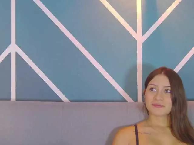 kinkyzoeandema on BongaCams 