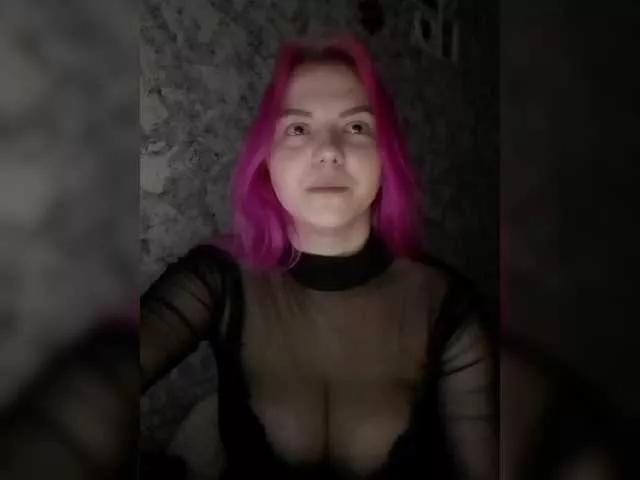 Kira-Kriss on BongaCams 