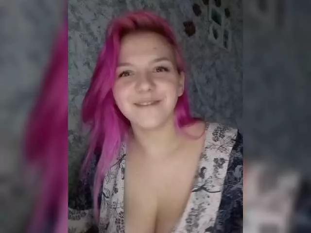 Kira-Kriss on BongaCams 