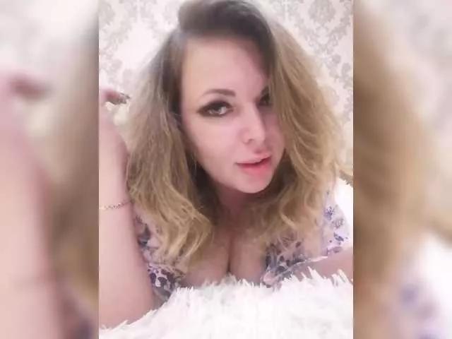 Koshechka911 on BongaCams