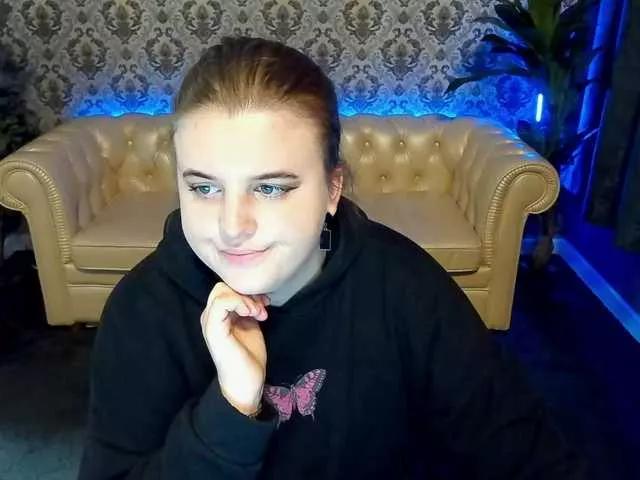 KristiMoons on BongaCams