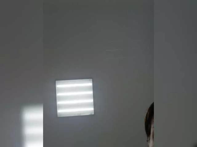 Ksenia85 on BongaCams