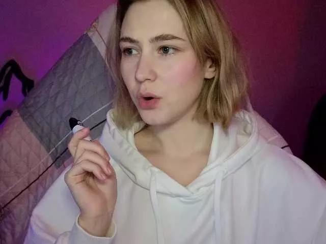 KUQOSA on BongaCams 