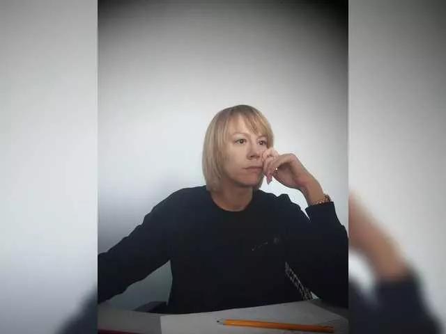 Kusa- on BongaCams 