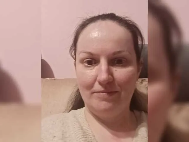 LadyAlma on BongaCams