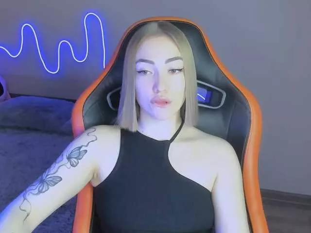 LaraKrein-lk from BongaCams