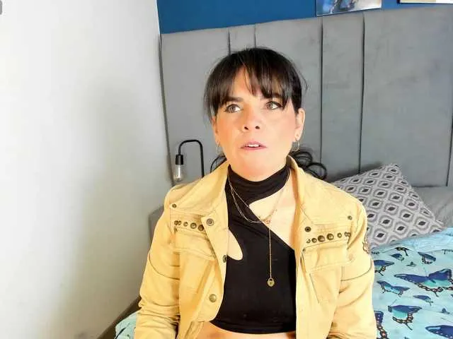 LauraHotties on BongaCams