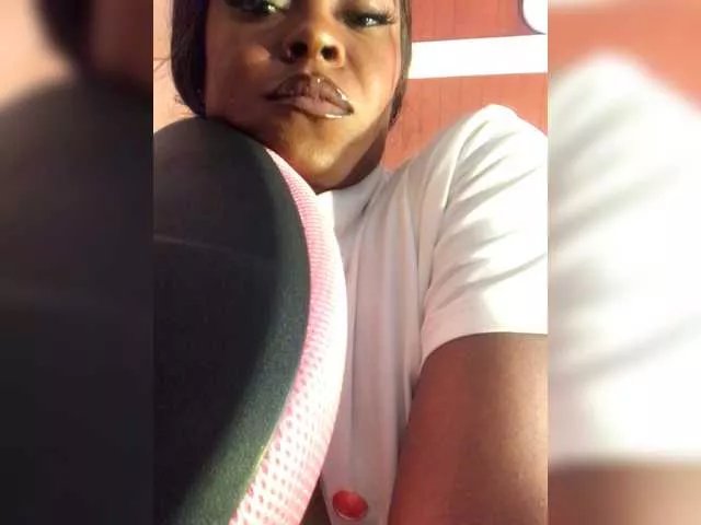 laylacarteer on BongaCams 