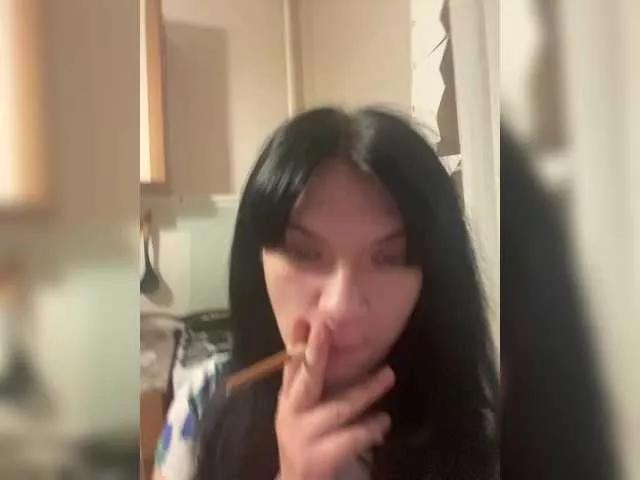 Laylay13 on BongaCams 