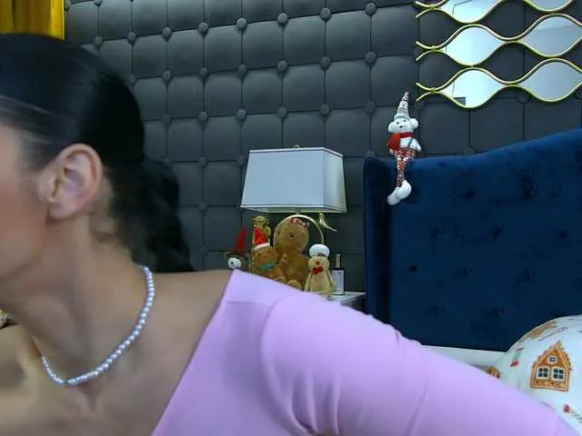 LeyaCass on BongaCams