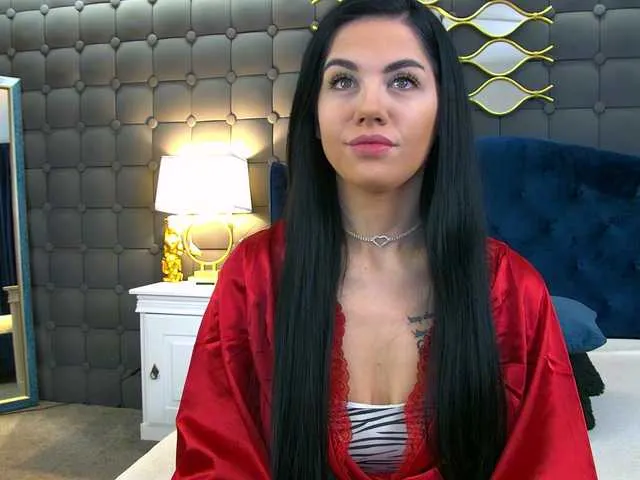 LeyaCass on BongaCams