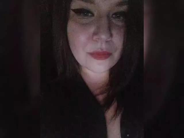 Lilbrandy1 on BongaCams 