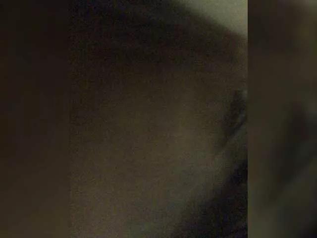 Lilbrandy1 on BongaCams 