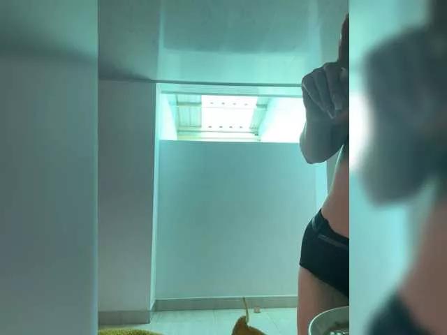 Freechat LilyBratz on BongaCams