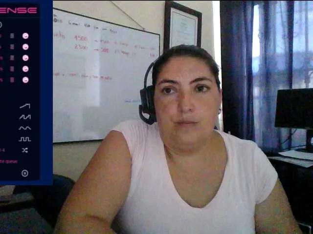 Offline linamaria98 on BongaCams