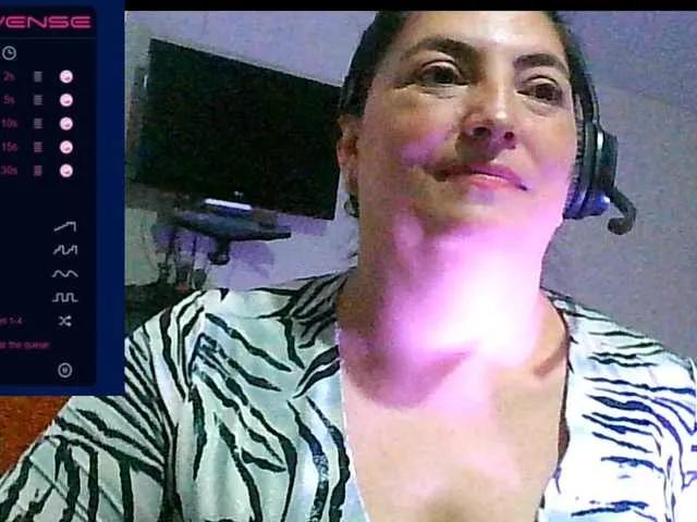 Offline linamaria98 on BongaCams