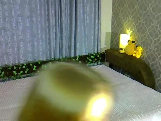 Watch BongaCams's LittleLisse LittleLisse from BongaCams