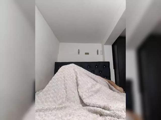 Lola7777 on BongaCams 