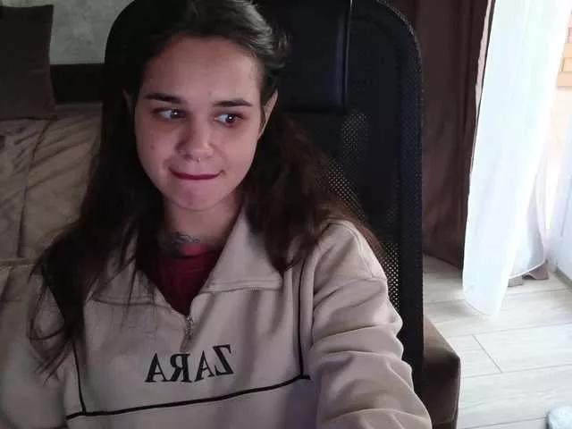 Offline LollyMille on BongaCams