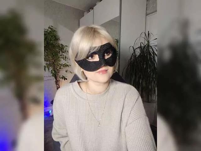 LOVEMENOW23 on BongaCams 