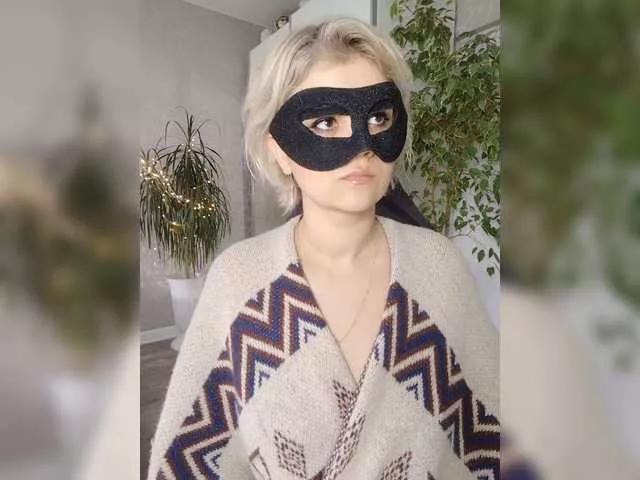 LOVEMENOW23 on BongaCams 