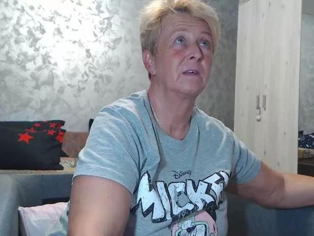 LovePinkLilli on BongaCams