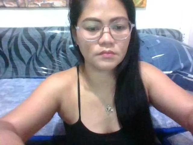 Offline LUCKYME22 on BongaCams