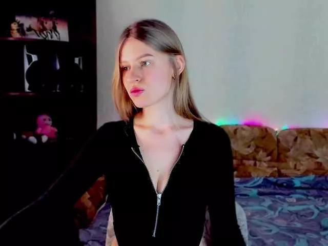 Offline LunaEvan on BongaCams