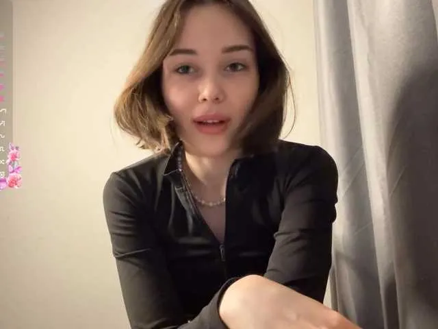 LupeVillari on BongaCams