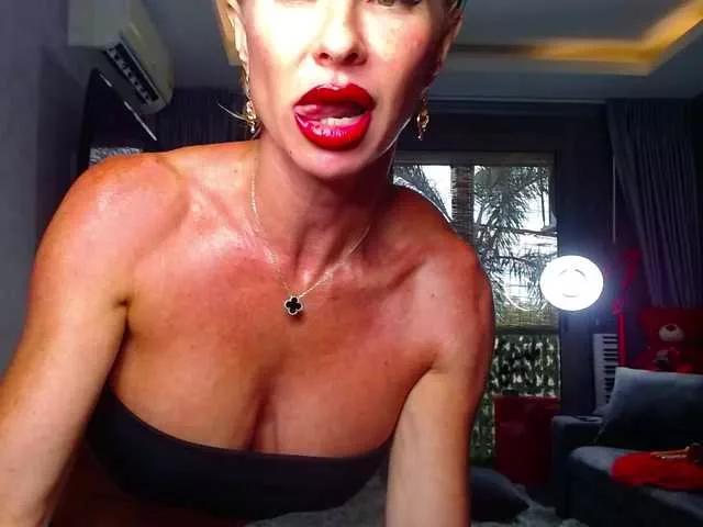 Maaarrrgggooo on BongaCams 