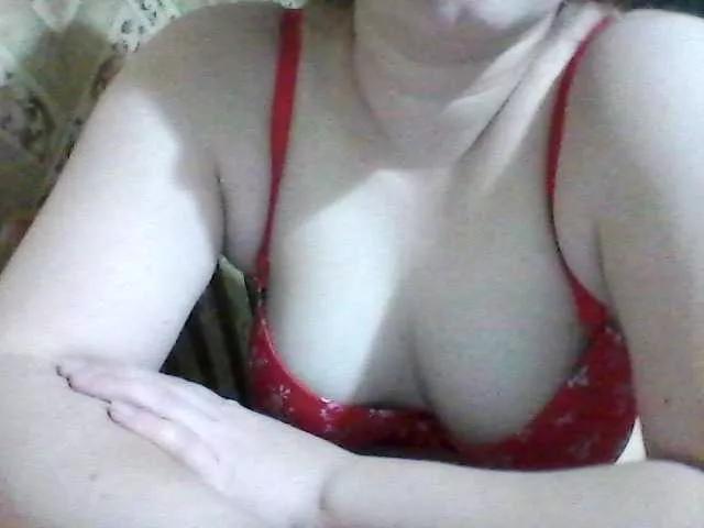 Mamie-Crys on BongaCams 