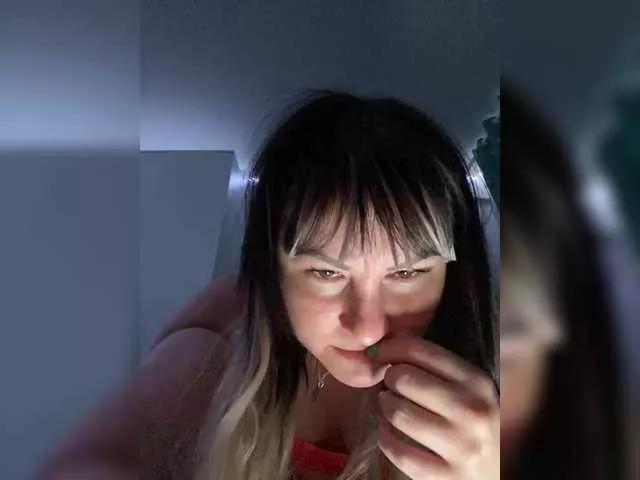 Offline MarissaKiss on BongaCams