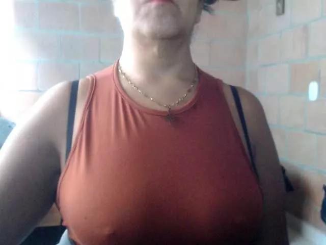 Meganny2023 on BongaCams 