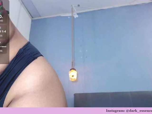 Meyer-lucia77 on BongaCams 