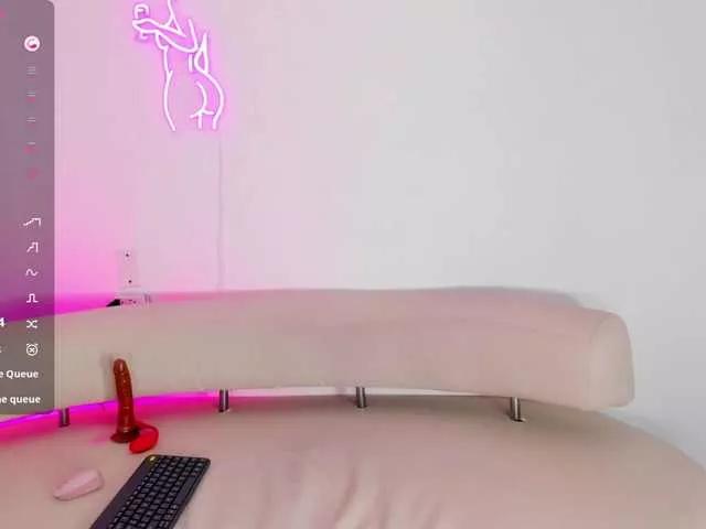 Mia-everly on BongaCams