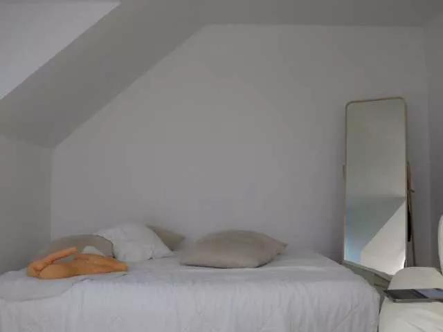miiiawallaceoff on BongaCams 