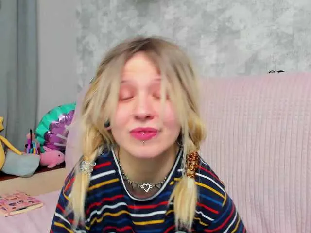 Miley — Fuck to the deep throat 