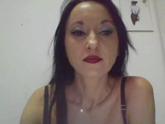 Offline MilfSindy on BongaCams