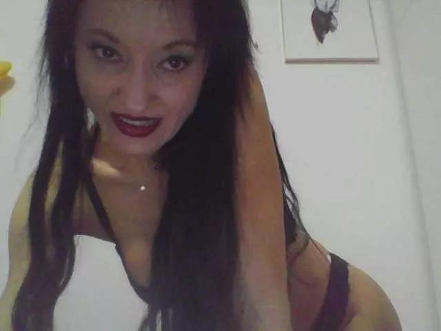 Offline MilfSindy on BongaCams