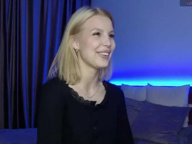 Milylover on BongaCams