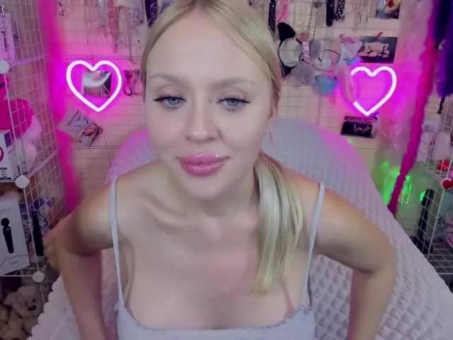 MindyKally on BongaCams