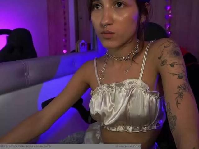MissKorrah on BongaCams