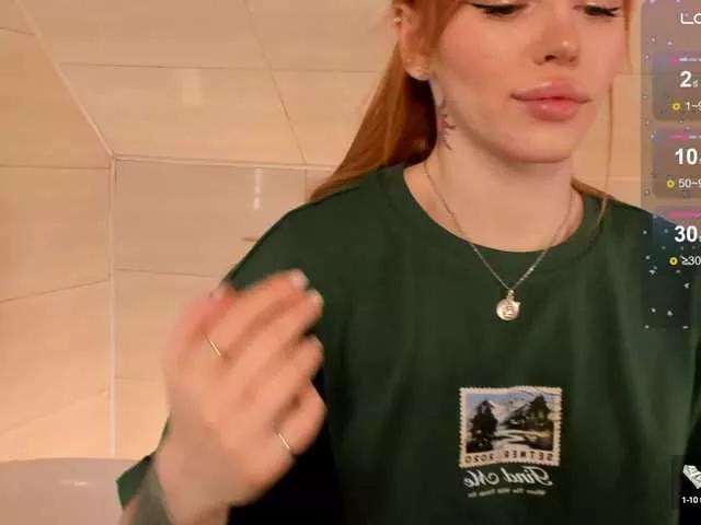 MissRedFox on BongaCams