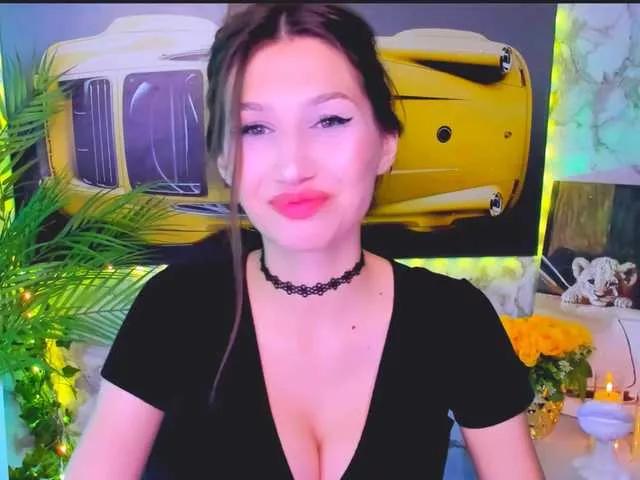 Cute Mollyinyourmind wants you to fuck her body now Mollyinyourmind from BongaCams