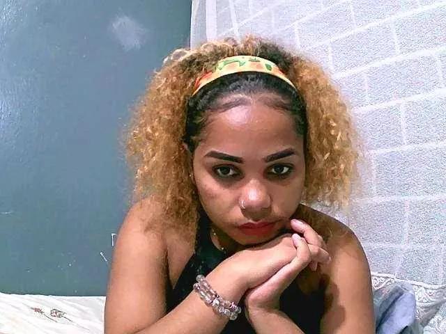 Freechat Monica1612 on BongaCams