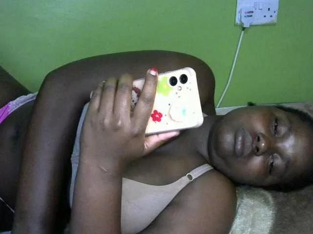 Myra-Queen on BongaCams 