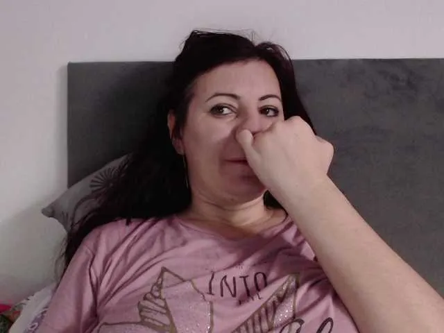 Natalyaredd on BongaCams