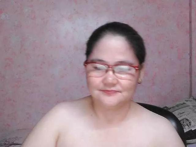 NICEtitspinay on BongaCams